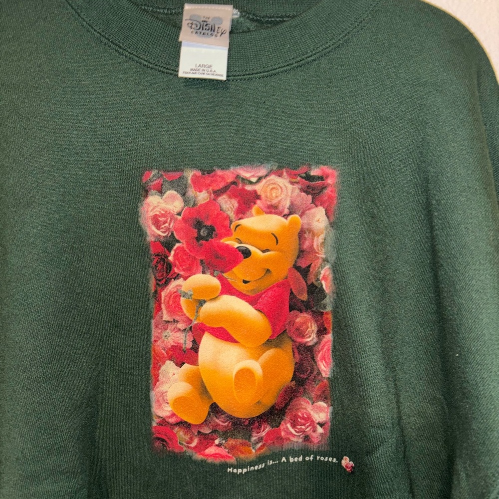 Vintage Disney Winnie the Pooh "Happiness is a Bed of Roses" Crewneck Large NWOT - Picture 3 of 5
